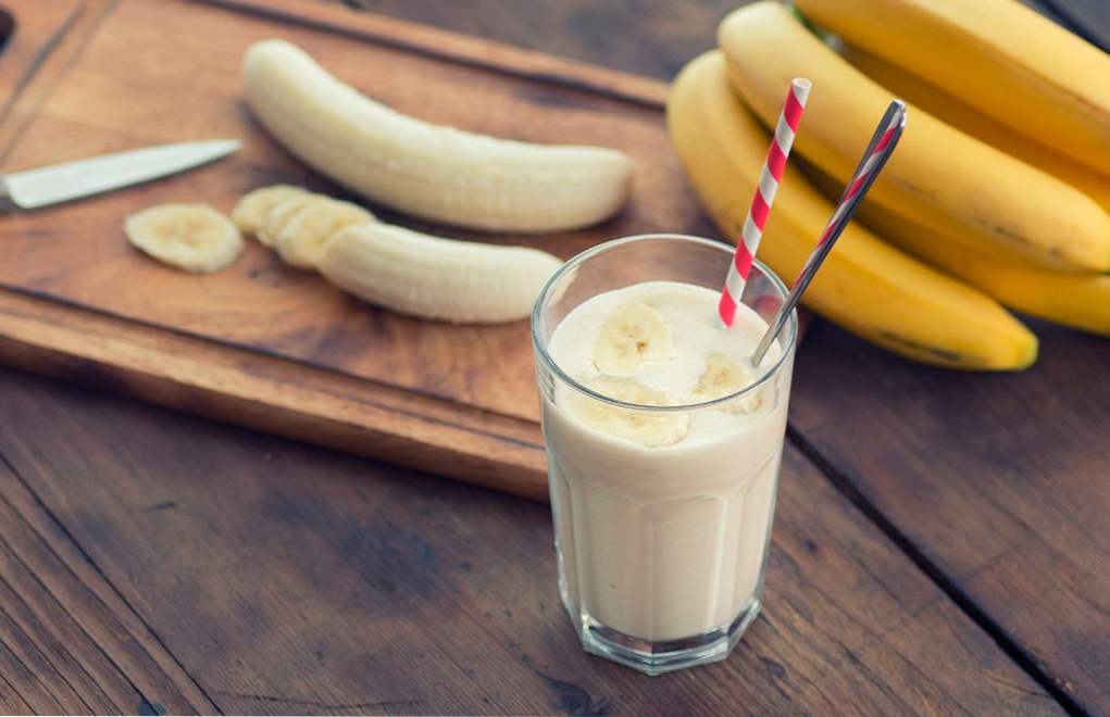 Banana Smoothies - 7 Recepti, kako narediti nežen in okusen vitaminski sladica