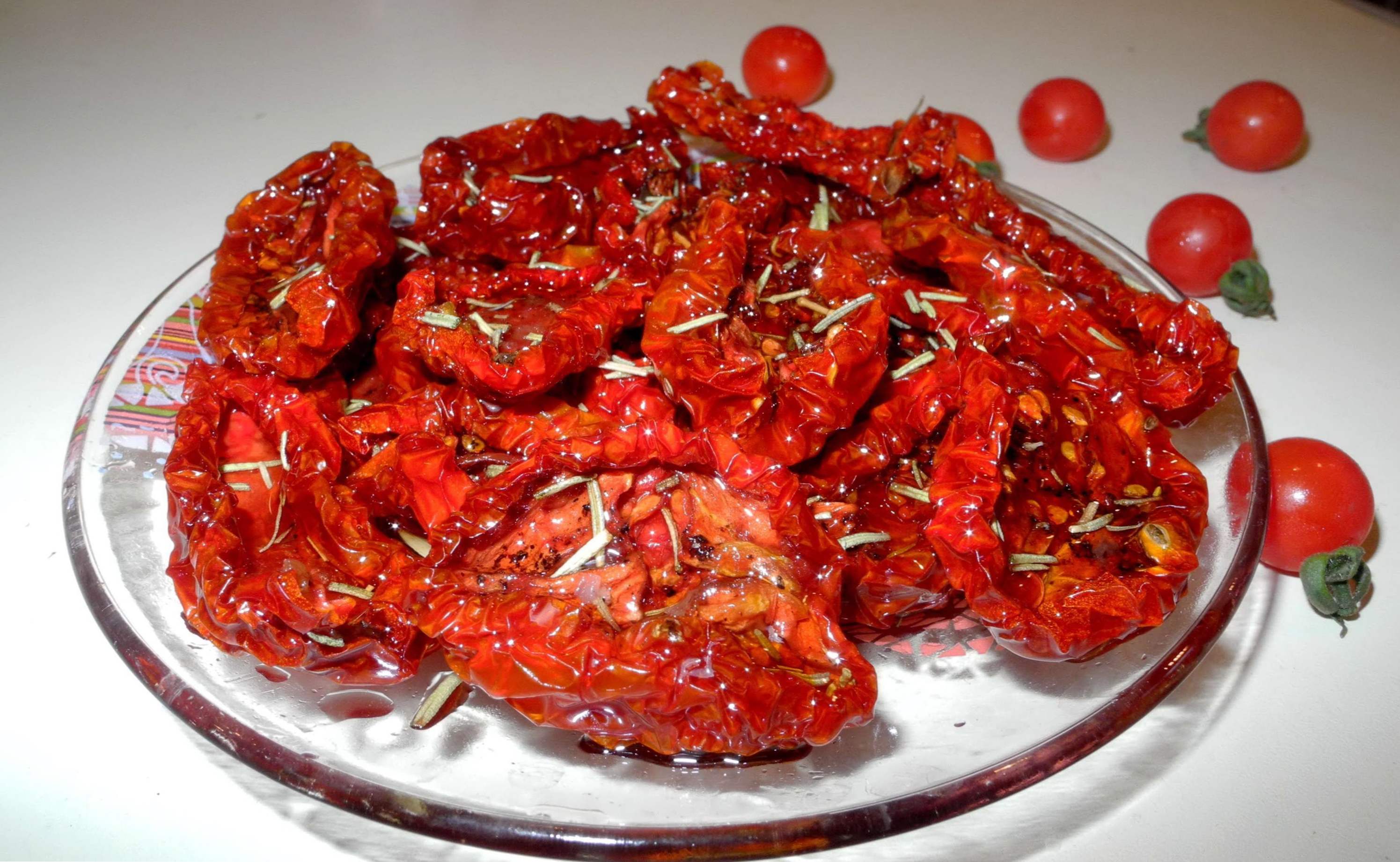 В'ялені помідори як приготувати в домашніх умовах. 8 рецептів страв з в'яленими помідорами