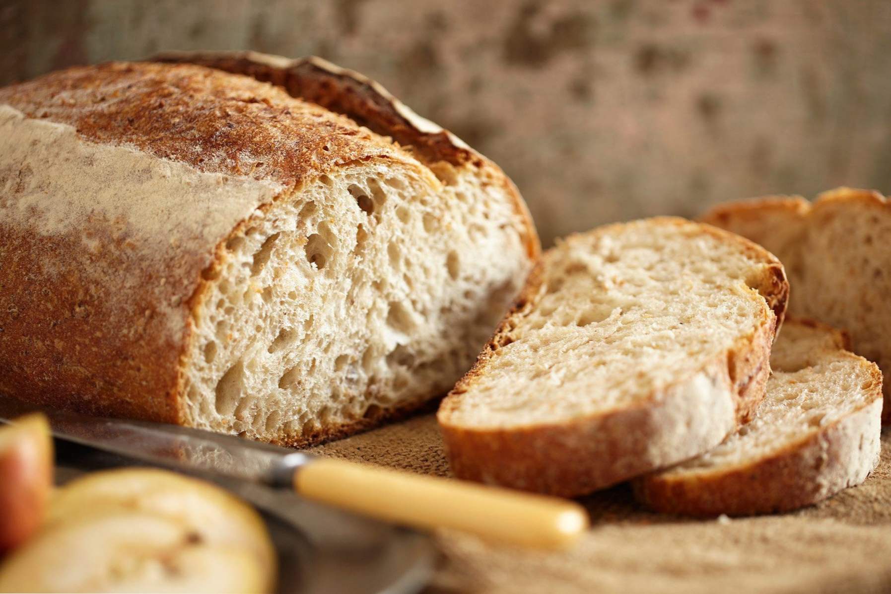 Ako pečiť chlieb - 10 lahodných receptov doma