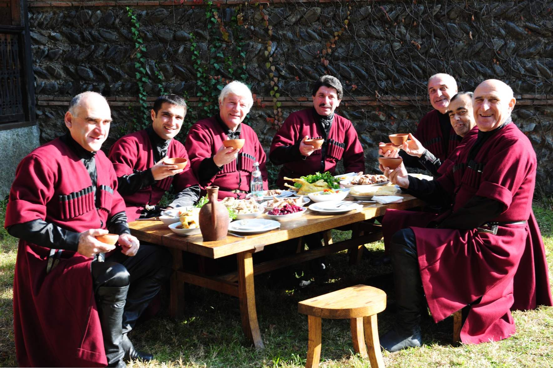 Kavkazasti toasts su lijepe, smiješne i mudre toasts, parabole i pozdrave za sve prigode