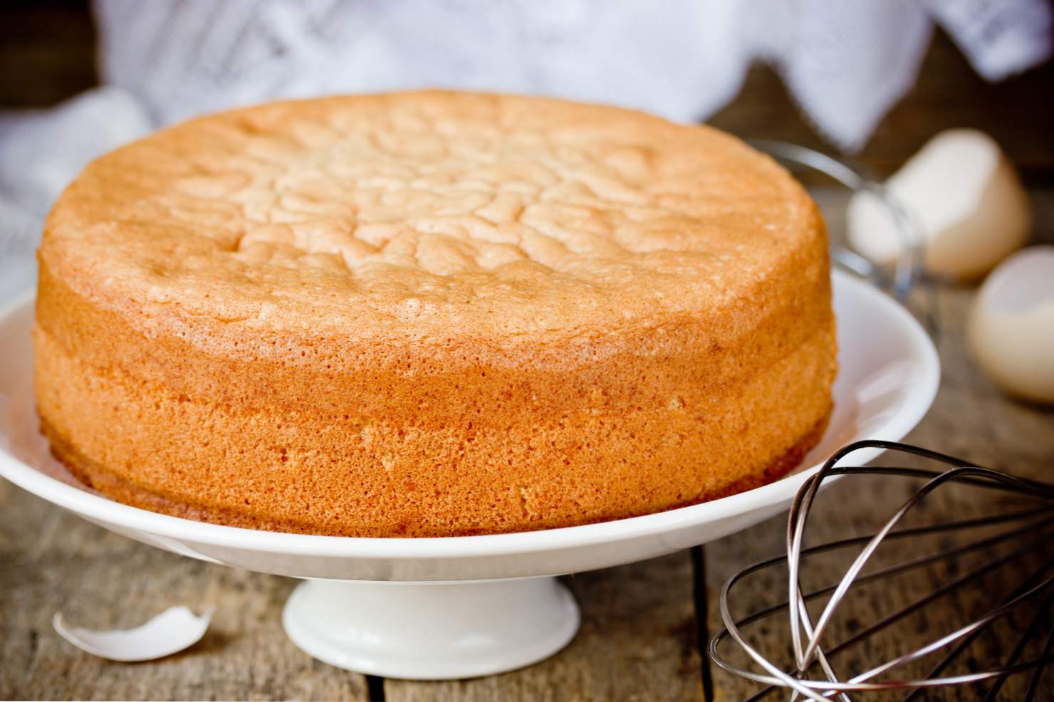 9 рецептів пишного бісквіта для торта - готуємо смачно!