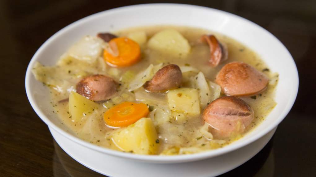 Суп з сосисками - 7 покрокових рецептів швидкого та смачного супу