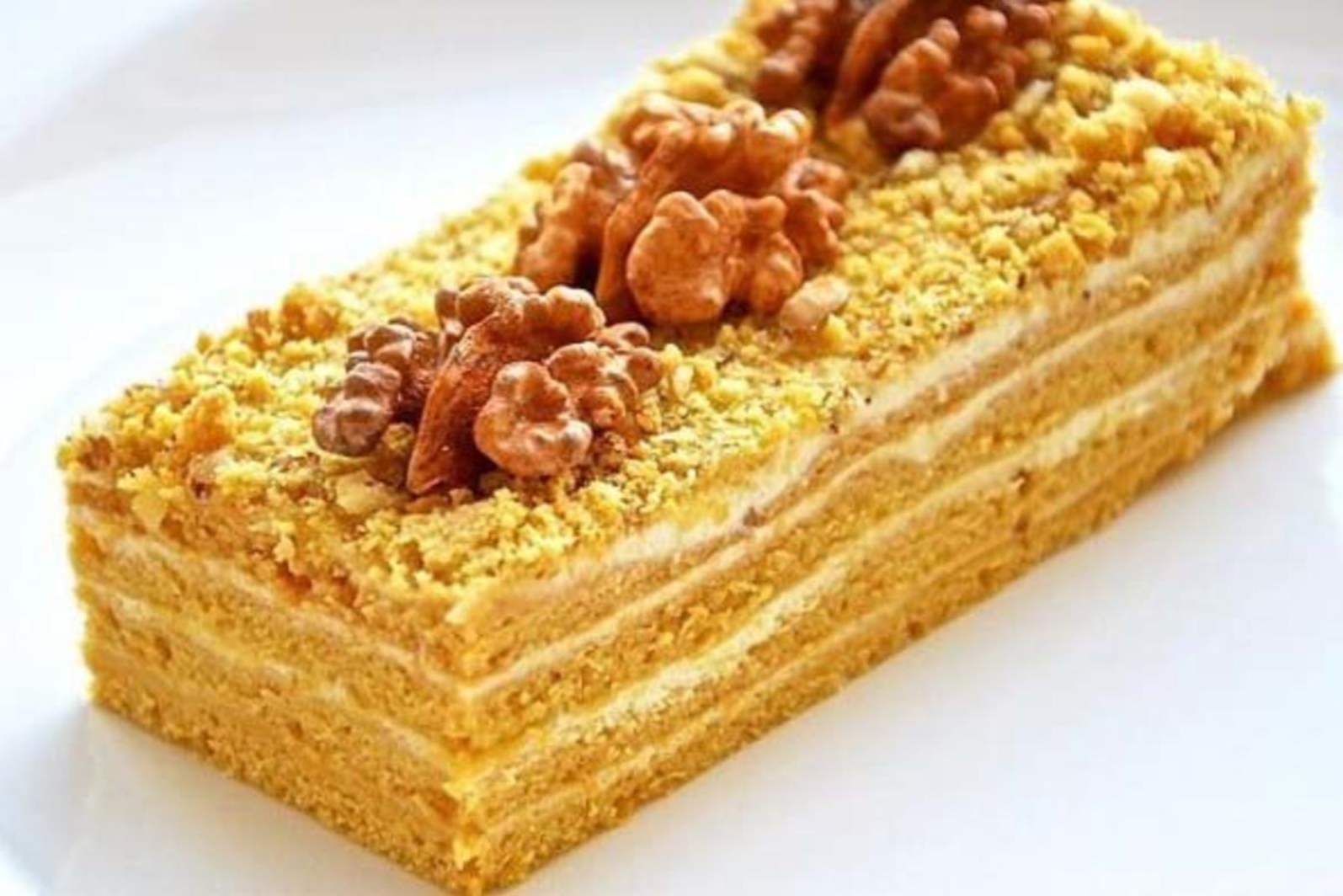 Medena torta je klasični recept in 12 možnosti kuhanja doma