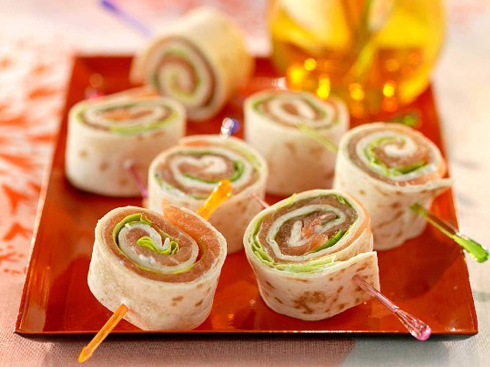 Lavash roll z rdečimi ribami - 8 receptov