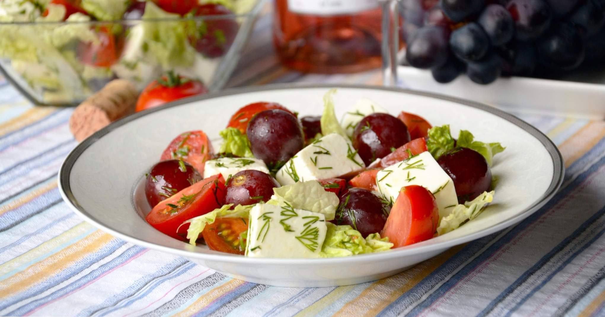 Салат з виноградом - 8 смачних рецептів приготування
