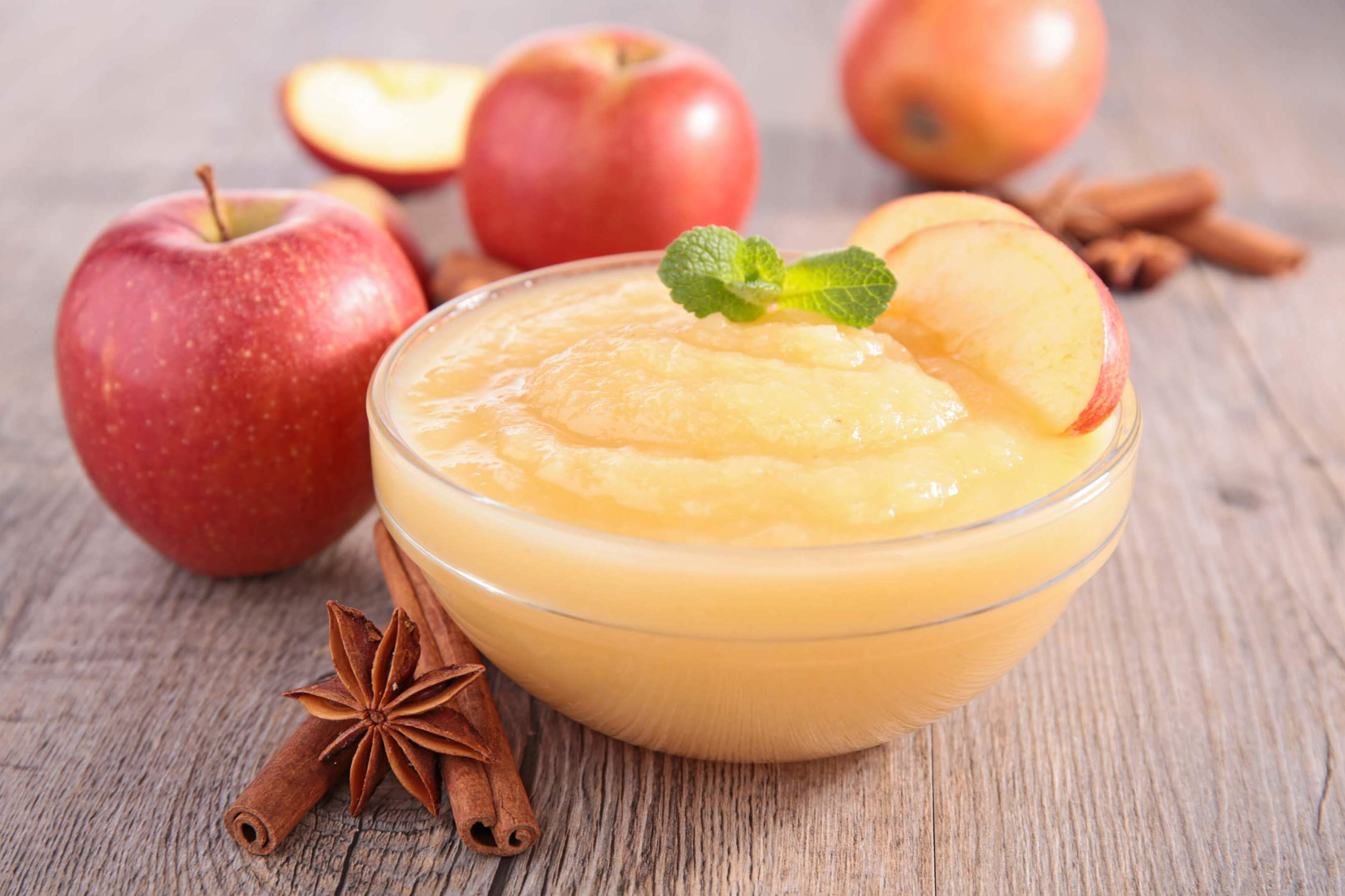 Яблучне пюре - 7 простих рецептів приготування на зиму в домашніх умовах