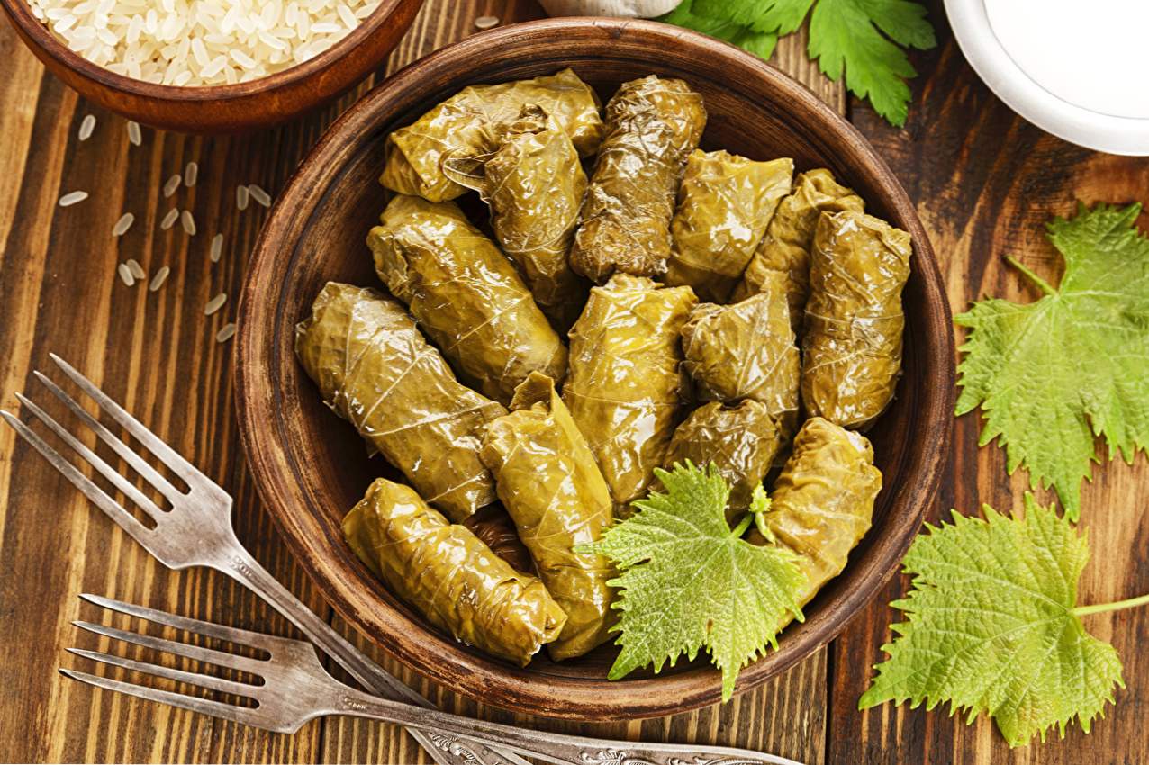 Dolma w liściach winogron - 5 przepisów