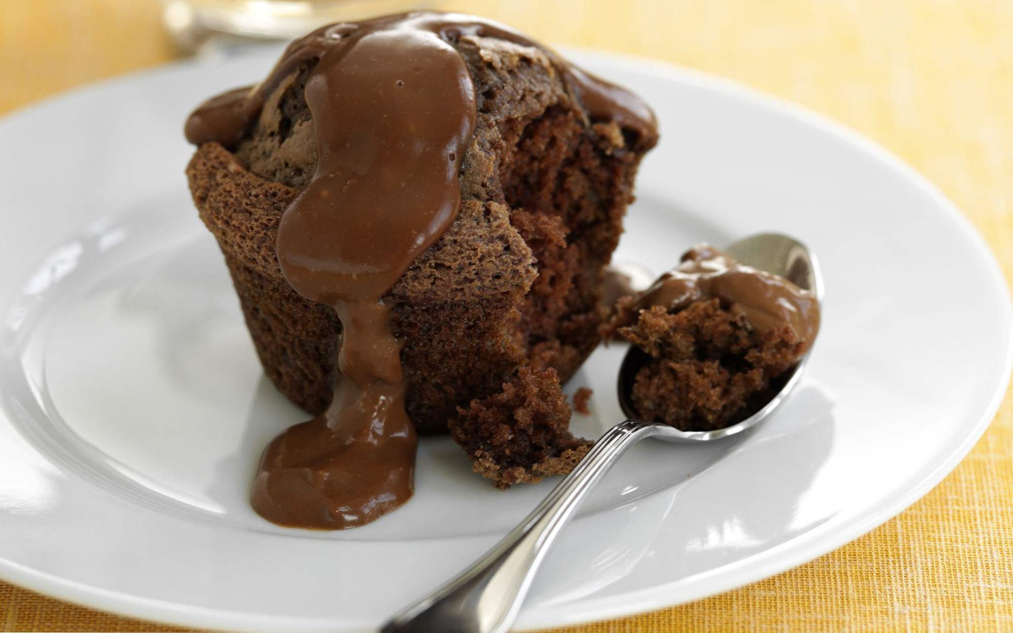 Cupcake v mikrovlnnej rúre po dobu 5 minút - 7 rýchlych a chutných receptov!