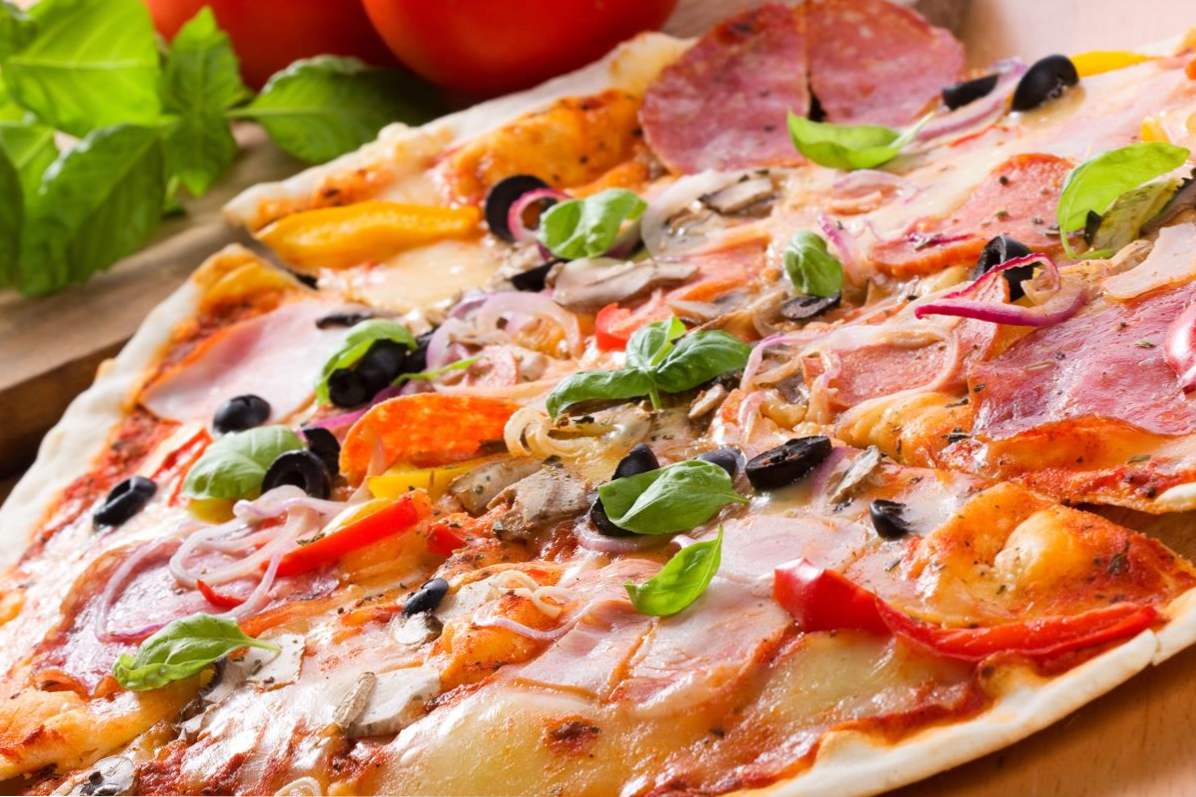 14 рецептів піци в духовці в домашніх умовах