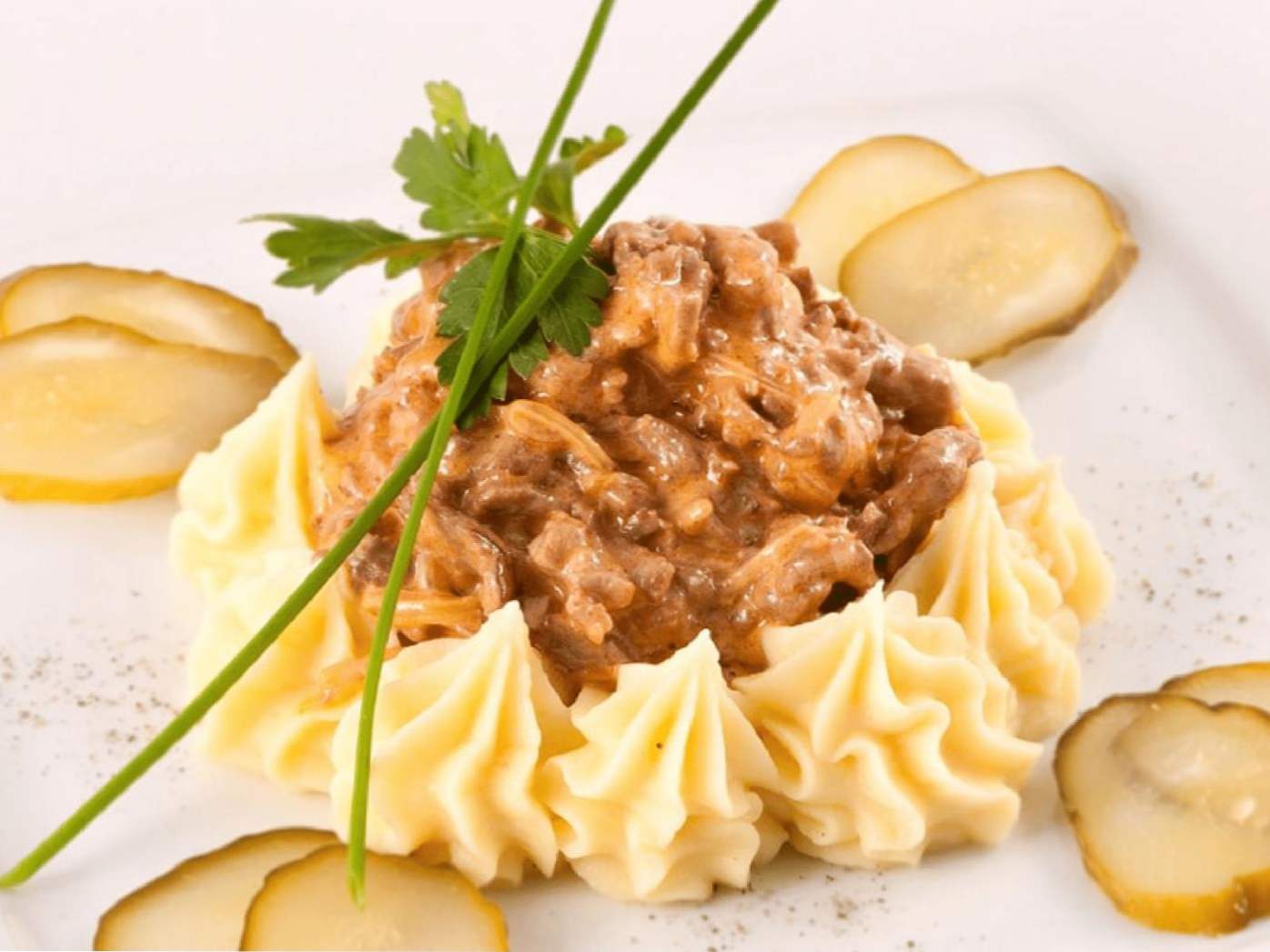 Beef Stroganoff - 7 przepisów